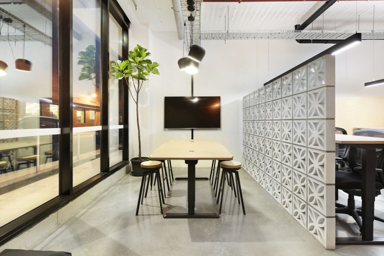 Custom height adjustable meeting table