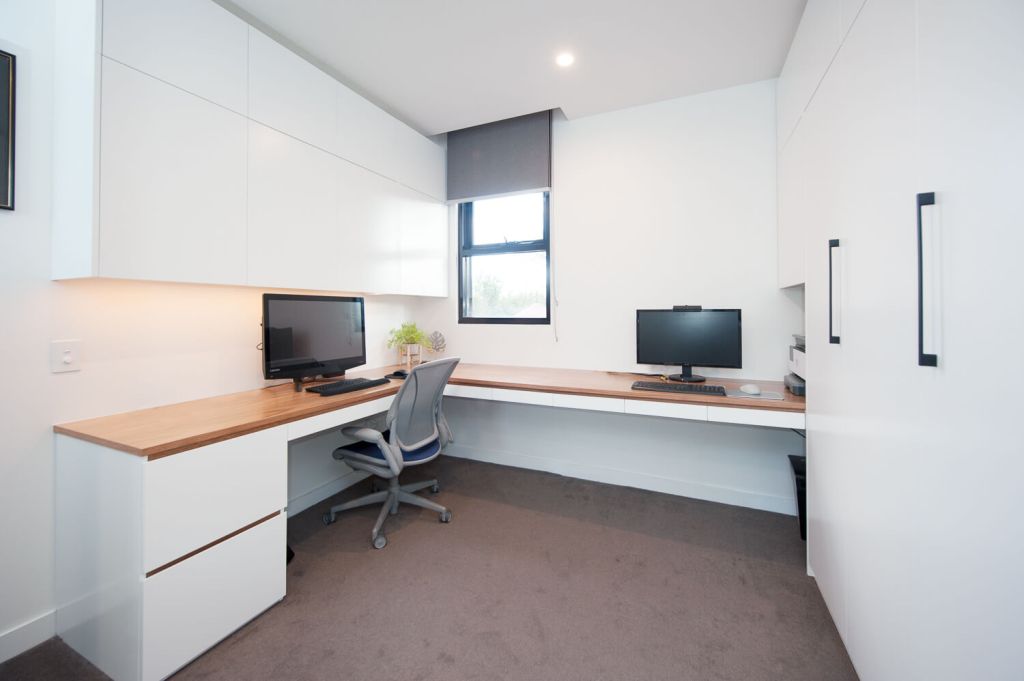 Home Office Desk with Murphy Bed
